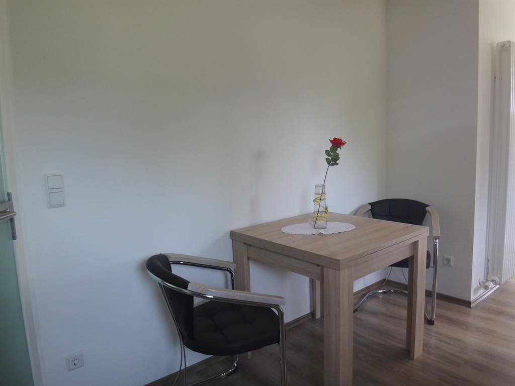 Ganze Ferienwohnung, 2-Bett-Studio Dusche/Wc, 1 Schlafraum in Trierweiler, Landkreis Trier-Saarburg