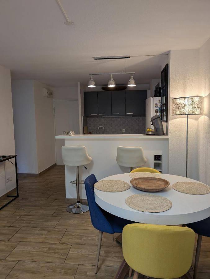 Appartement entier, Two-Bedroom Apartment in Saint-Gély-du-Fesc, Côte méditerranéenne (France)