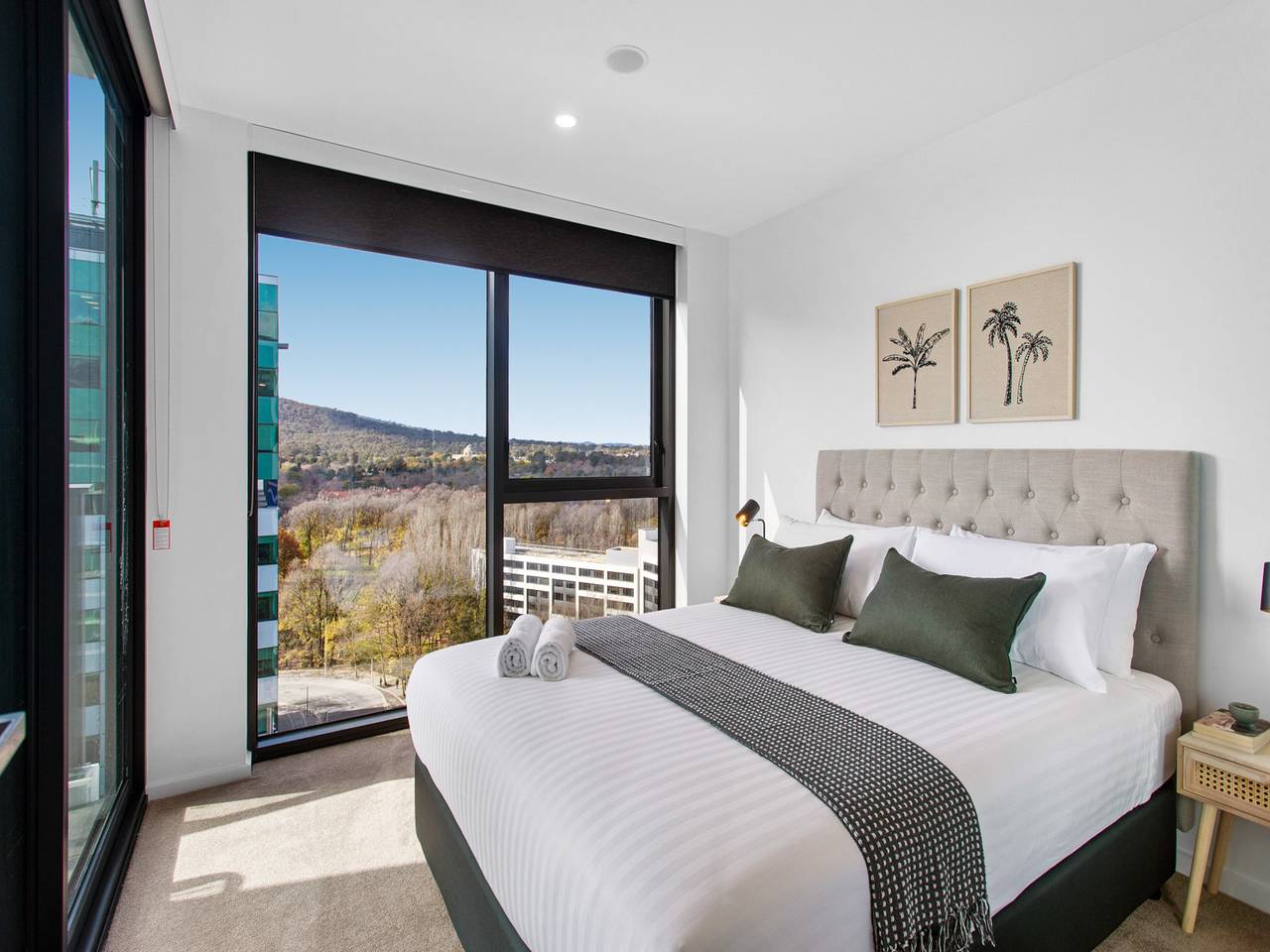 Ganze Wohnung, Zentrales 2-Bett mit Fitnessstudio, Grill und atemberaubender Aussicht in North Canberra, Canberra