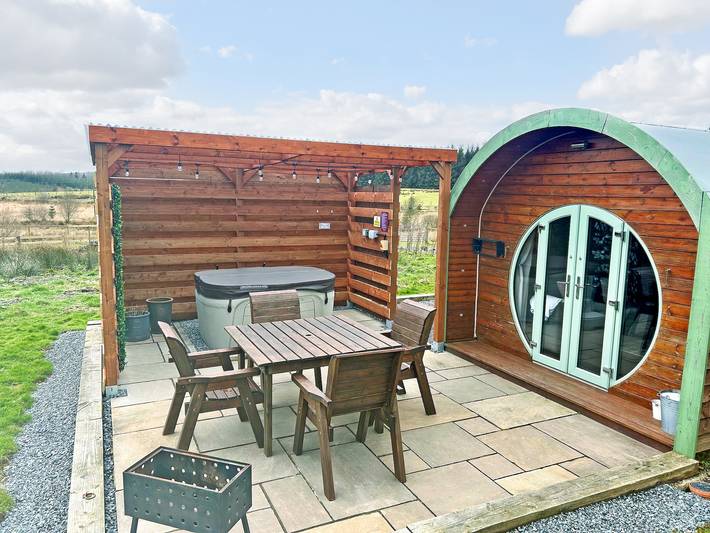 Glamping for 2 people, with garden, with pets in Dumfries and Galloway