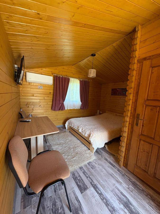 Gîte pour 2 personnes, avec terrasse et vue en Roumanie - 2