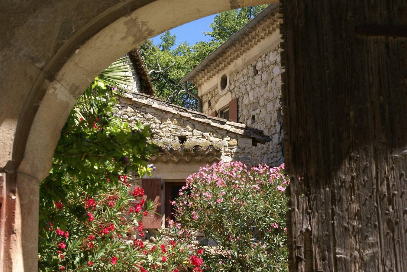 Gîte familial et rural *** avec piscine - pittoresque et calme de la nature ! in Mirmande, Région de Valence