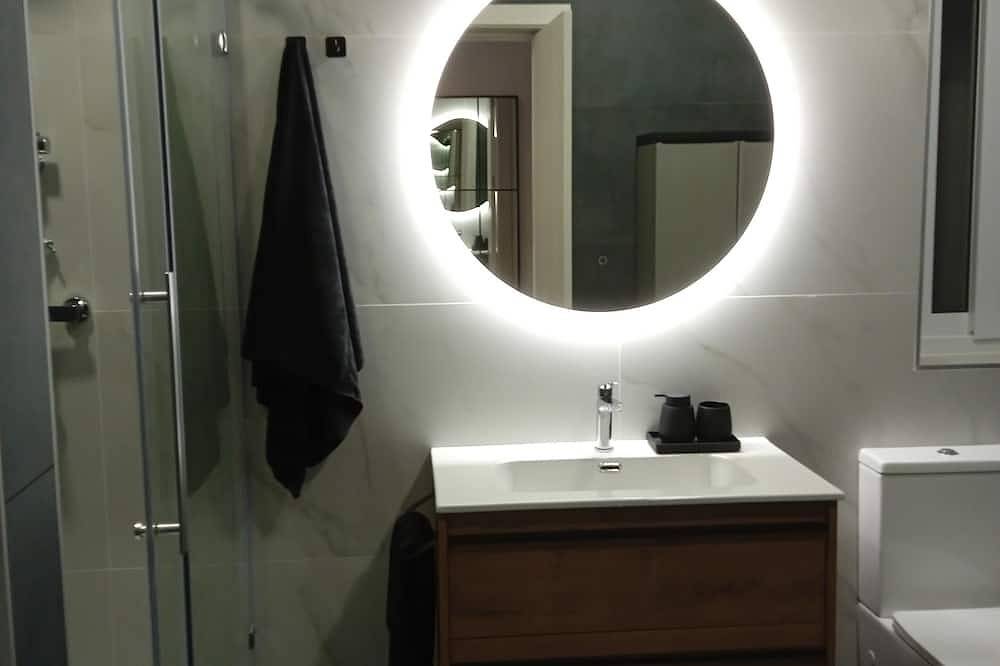 Designer-finished apartment close to Balluta bay in St. Julian's in Paceville, San Giljan