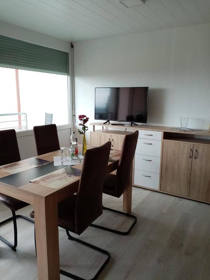 Ferienwohnung für 2 Personen, mit Pool und Balkon sowie Ausblick - 1