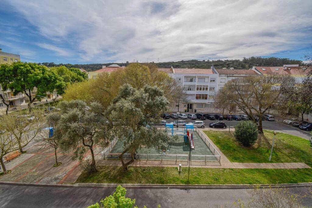 Apartamento entero, Cozy and Sunny Family Apartment in Lisboa, Costa de Lisboa