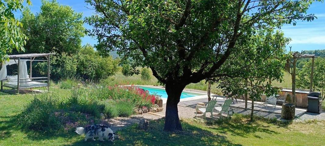 Gîte pour 2 personnes, avec vue ainsi que piscine et jardin, animaux acceptés à Mane - 4