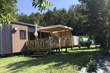 Mobil home pour 4 personnes à Thonac