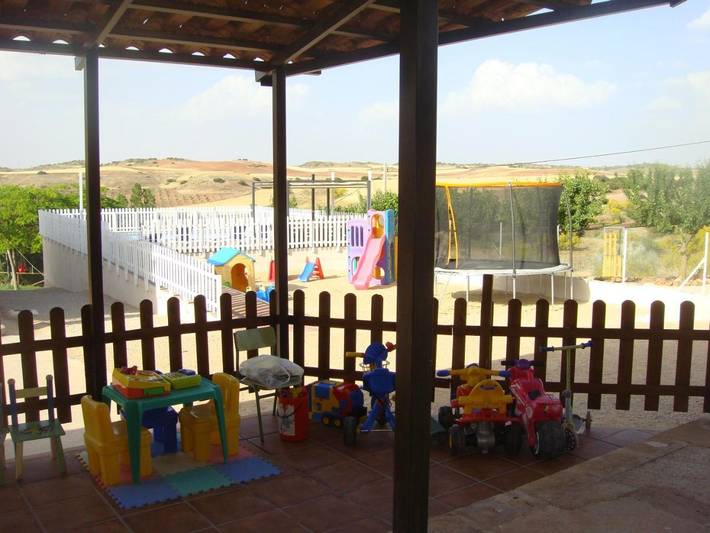 Casa rural para 5 personas, con vistas y piscina además de piscina para niños y jardín, Se admiten mascotas en Provincia de Ciudad Real - 2