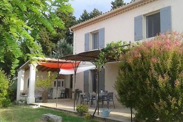 Location de vacances pour 6 personnes, avec jacuzzi et jardin à Monteux