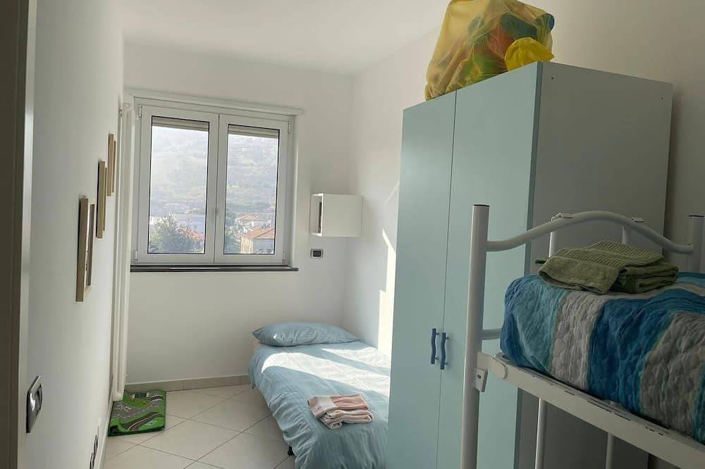 Entire apartment, Apartment By The Sea in Roseto degli Abruzzi, Teramo Province