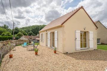 Gîte pour 2 personnes, avec jardin à Fay-les-Étangs