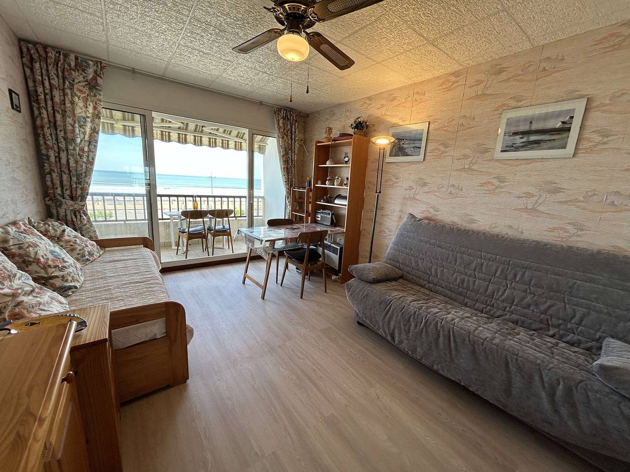 Appartement entier, Studio vue mer à Saint Jean de Monts, parking inclus in Saint-Jean-de-Monts, Vendée