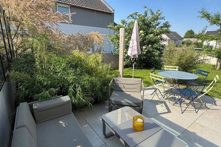 Gîte pour 6 personnes, avec terrasse et jardin dans Hirtzfelden