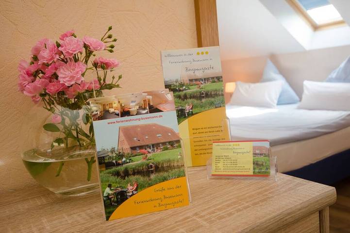 Ferienwohnung für 4 Personen, mit Terrasse und Garten in Leer - 2