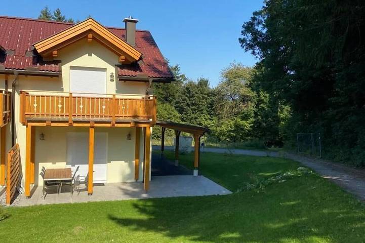 Villa für 8 Personen, mit Garten