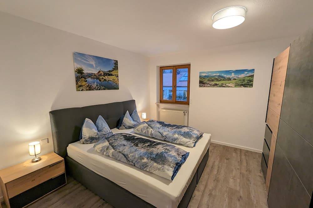 Apartamento entero, Cozy vacation apartment with 3 bedrooms, 2 bathrooms and outdoor seating area in Ruhpolding, Alpes Bávaros