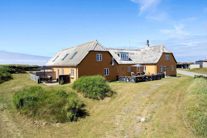 Ferienhaus für 7 Personen, mit Terrasse und Whirlpool sowie Sauna, mit Haustier in Thorsminde