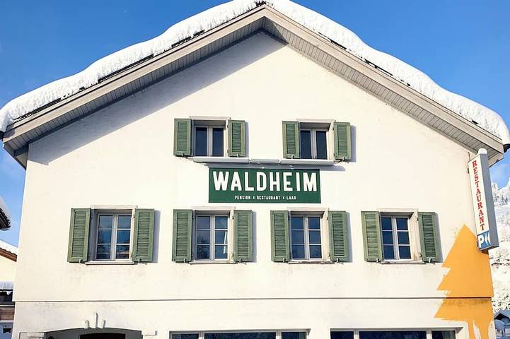 Ferienhaus für 10 Personen, mit Balkon in Laax