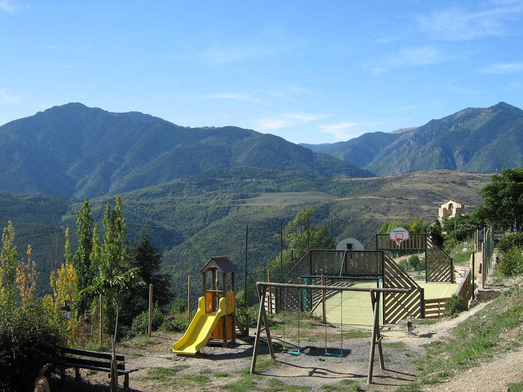 Ancienne École in Jujols, Parc naturel régional des Pyrénées catalanes