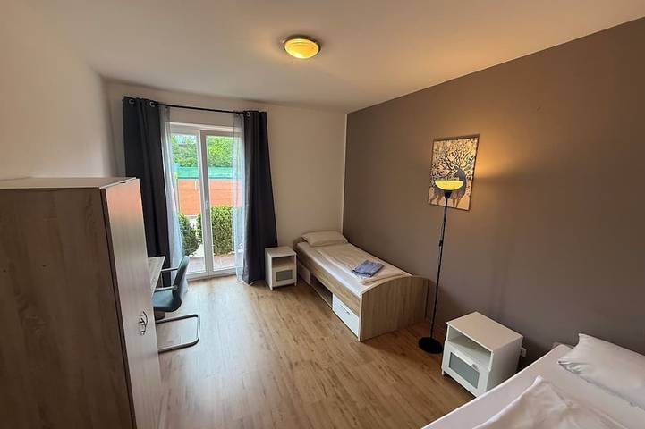 Ferienwohnung für 2 Personen in Oberschleißheim