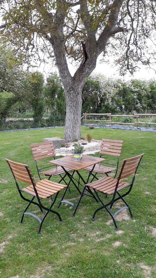 Location de vacances pour 6 personnes, avec jardin et vue, adapté aux familles à Liesville-sur-Douve - 2