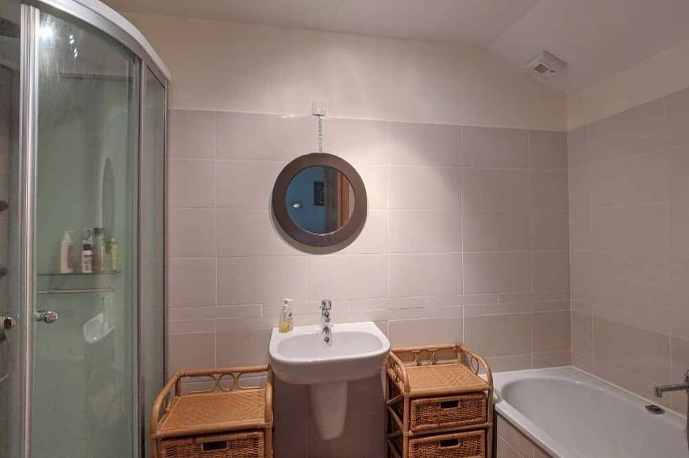Beautiful Countryside Escape for 10 - 30 Guests- Exclusive Use in Availles-Limouzine, Vienne (France)