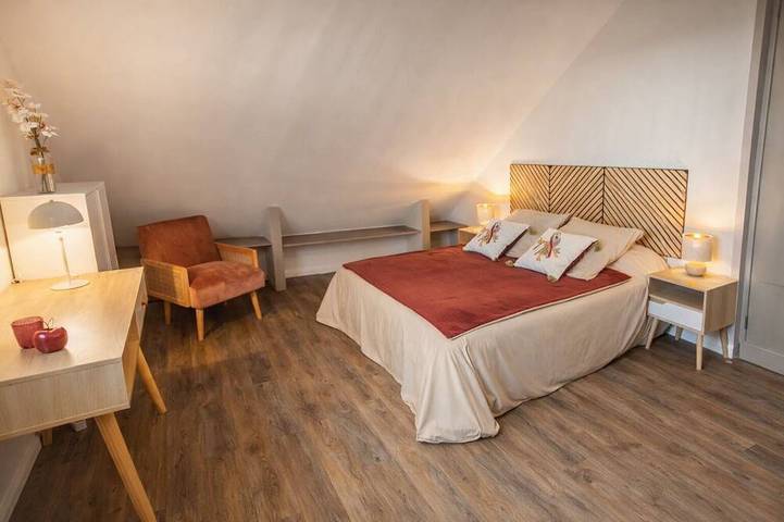 Location de vacances pour 12 personnes, avec jacuzzi à Espère - 2