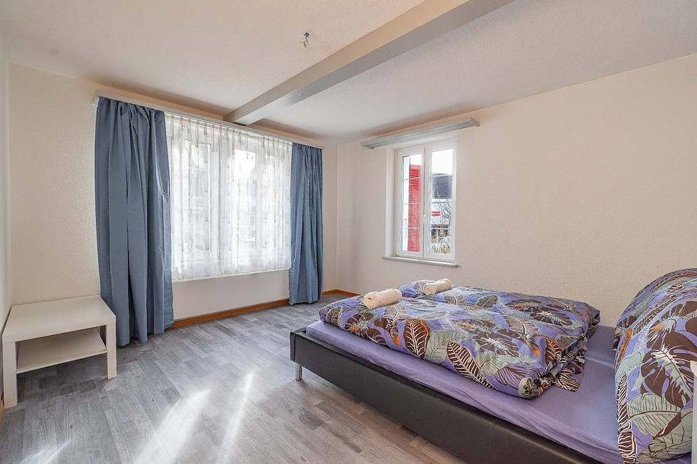 Ganze Wohnung, Spiez Center Stay|Balcony+Parking+Near Interlaken in Spiez, Thunersee