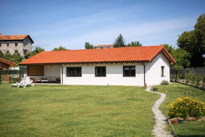 Casa rural para 6 personas, con Terraza y Jardín en Colunga