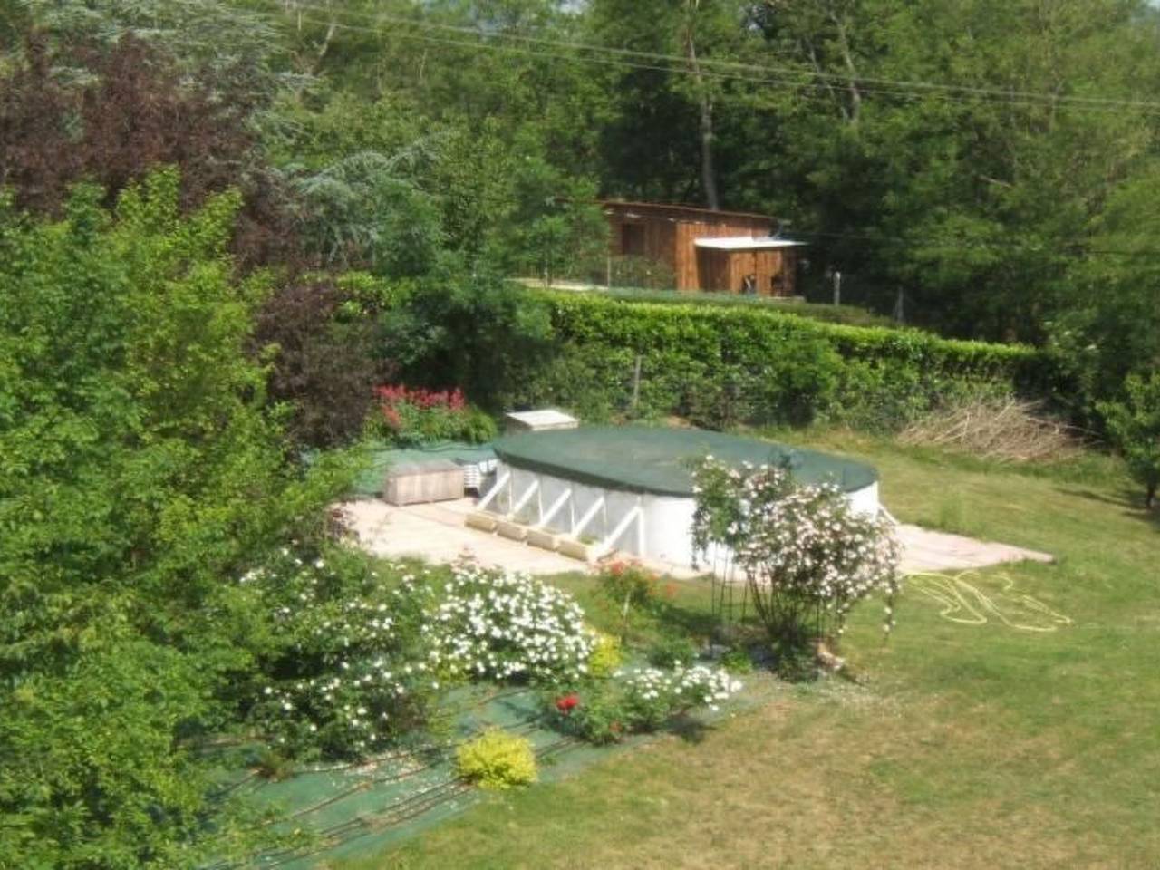 Appartement entier, Charmant appartement avec piscine et jardin, à 1,5 km du centre-ville de Labruguière in Labruguière, Région de Castres