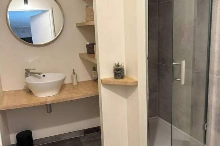 Gîte pour 4 personnes à Saint-Germain-du-Salembre - 3