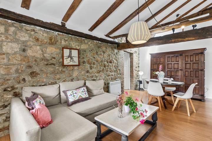Casa Las Indianas 'Apartamento 3' con vistas a la montaña, jardín privado y Wi-Fi in Renedo de Cabuérniga, Cabuérniga