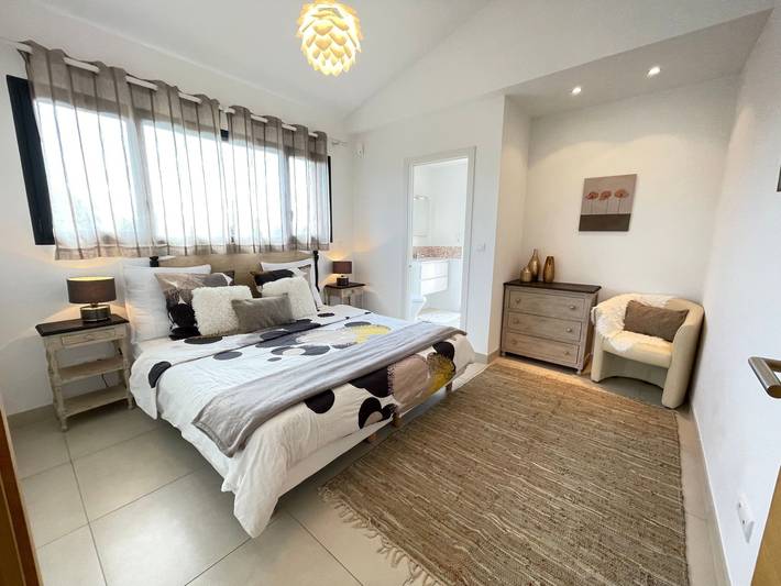 Location de vacances pour 8 personnes, avec terrasse et jardin dans Santa Giulia - 4