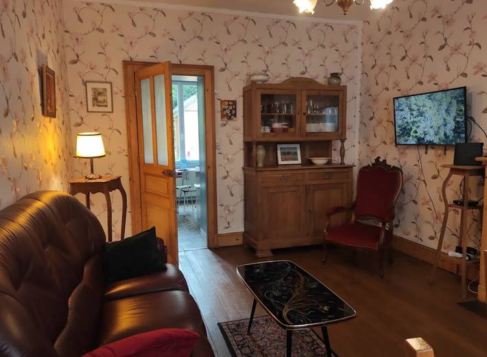 Gîte pour 6 personnes, avec terrasse et jardin