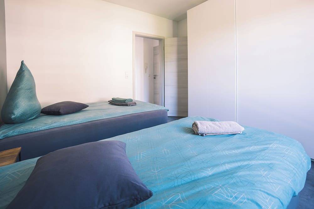 Ganze Wohnung, Vintage Apartment Schwetzingen - Wohnzimmer - Schlafzimmer - Küche - Balkon in Schwetzingen, Rheinebene