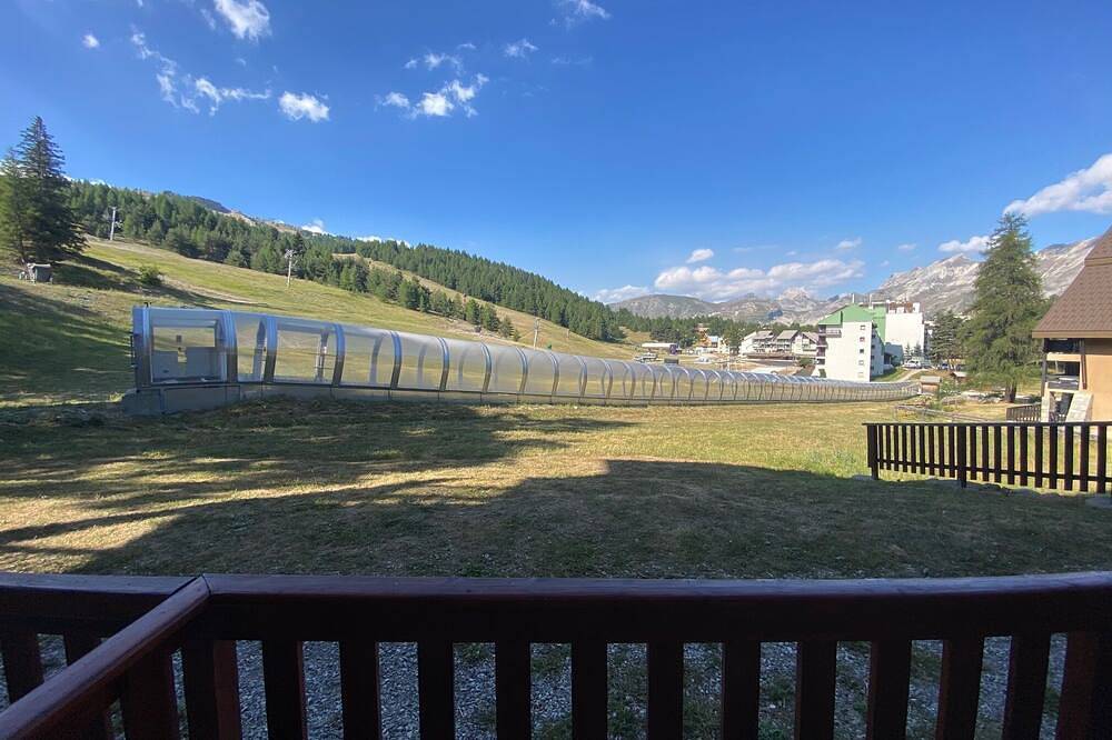 Entire apartment, Skis for 6 people in La Joue du Loup, Le Dévoluy