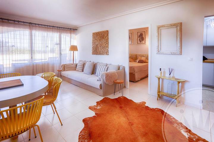 Apartamento entero, Apartamento de vacaciones para 6 personas con jardín in Atamaría, Cartagena