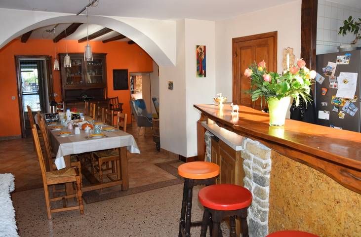 Gîte pour 14 personnes, avec terrasse et jardin, animaux acceptés dans Neufchâteau - 4