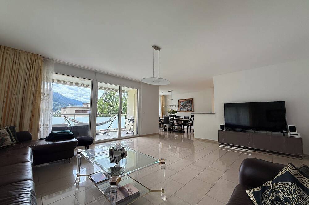 Ganze Wohnung, Spacious 4.5 Bedroom Retreat with Mountain View in Schatzalp, Davos