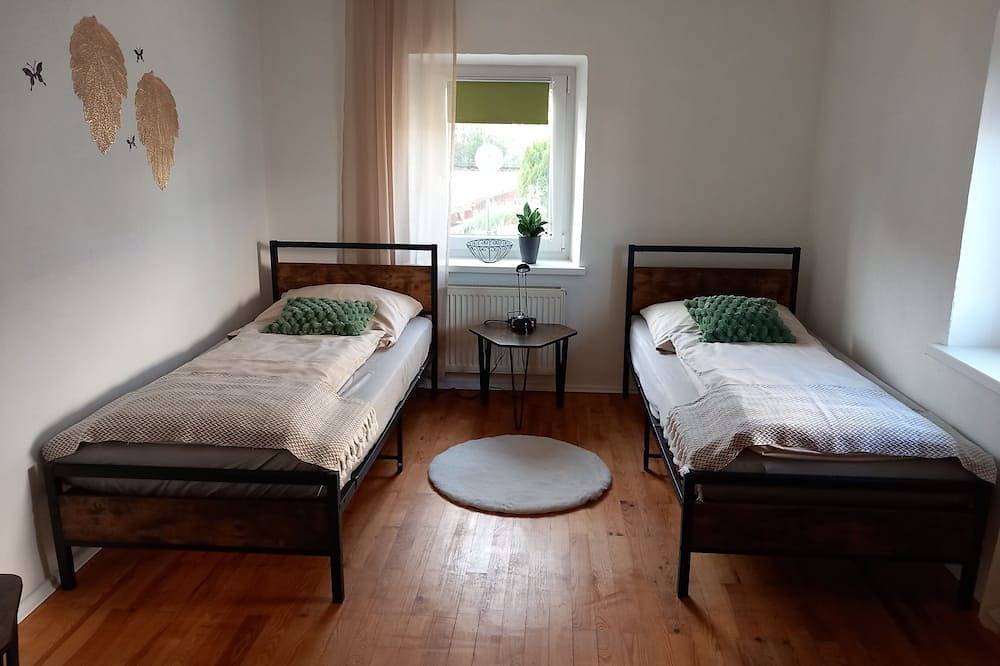 Ferienwohnung mit Garten in Reisbach  Nähe Bayernpark in Reisbach, Ostbayern