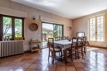 Maison De Vacances pour 12 Personnes dans Villeneuve-sur-Lot, Région de Villeneuve-sur-Lot, Photo 2