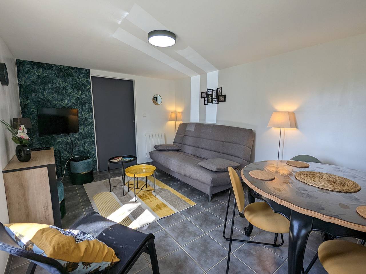 Maison en Berry avec jardin clos et terrasse - draps et ménage inclus in Le Menoux, Région de Châteauroux