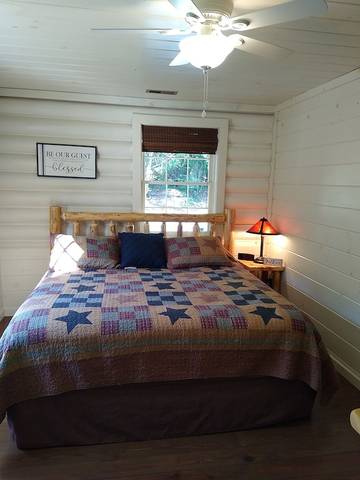 Log Cabin for 6 People in Pigeon Forge, Sevier County, Photo 4