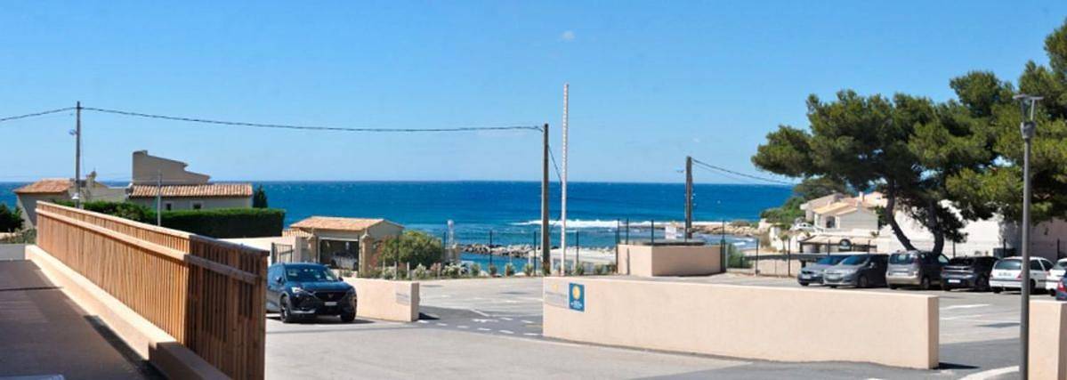 Camping pour 6 personnes, avec piscine ainsi que vue et jardin, animaux acceptés