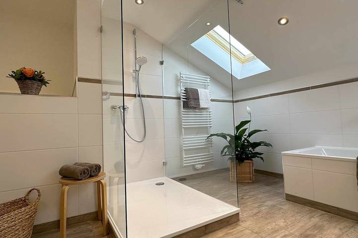 Apartamento entero, Ferienwohnung 3 - See- Suite - Schlosserhof am See in Bad Wiessee, Alpes Bávaros