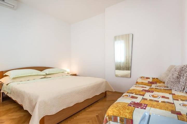Ferienwohnung für 3 Personen, mit Balkon/Terrasse in Tucepi