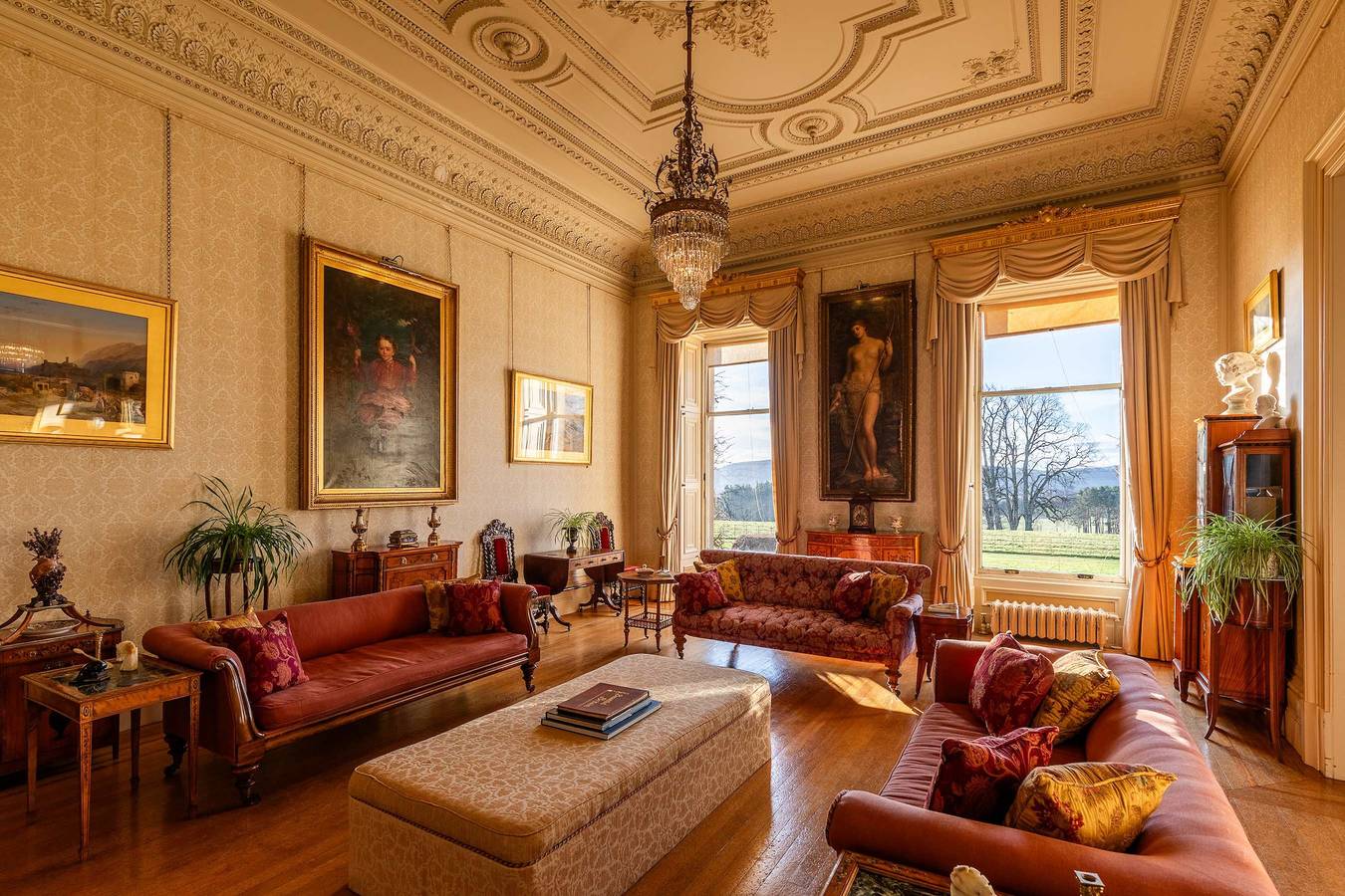 Errol Park - Grand Stately Home & Views, Sleeps 20! in Perthshire