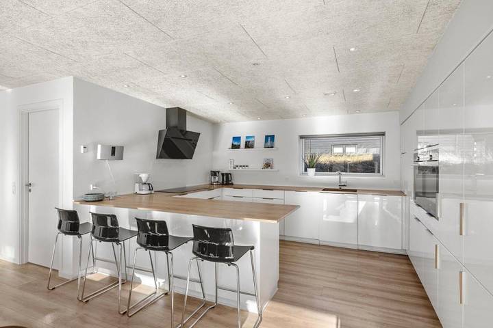 Villa für 12 Personen, mit Sauna und Whirlpool sowie Balkon/Terrasse, mit Haustier in Blavand - 3