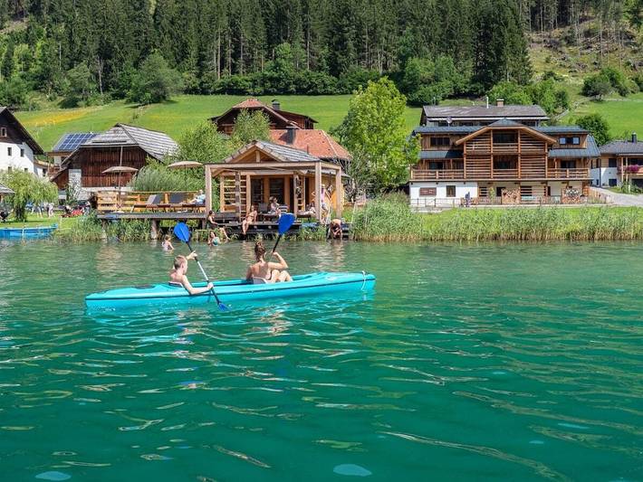 Vakantiehuis voor 14 personen, with Balkon and Terras as well as Tuin and Sauna in Weissensee