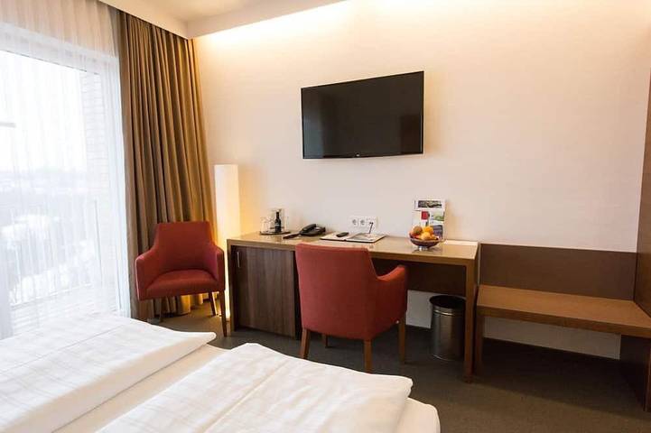 Ferienhaus für 3 Personen, mit Sauna und Garten sowie Terrasse und Whirlpool - 1